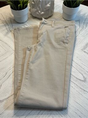 American Eagle Khaki’s Size 6 Skinny